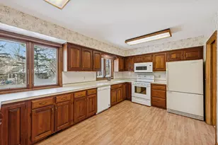 3324 Martha Ln, Minnetonka, MN 55345 - Photo 7