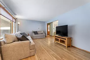 829 S Hill St, Fountain City, WI 54629 - Photo 3