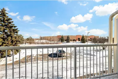 1053 Pond View Court, Vadnais Heights, MN 55127 - Photo 5