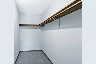 1053 Pond View Court, Vadnais Heights, MN 55127 - Photo 17