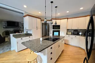 2237 Chelmsford Ln, Saint Cloud, MN 56301 - Photo 7