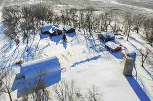 12221 Page Ave, Brownton, MN 55312 - Photo 7