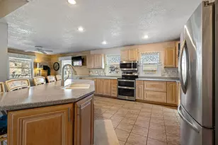 710 W Oakland Ave, Austin, MN 55912 - Photo 9