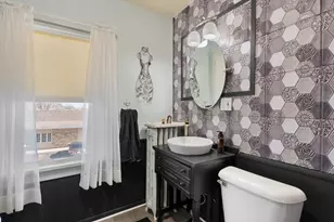 710 W Oakland Ave, Austin, MN 55912 - Photo 35