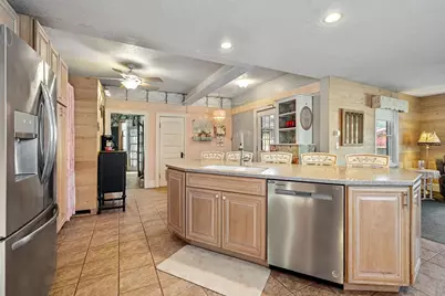 710 W Oakland Avenue, Austin, MN 55912 - Photo 11