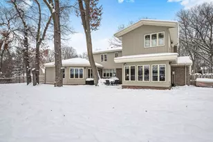 2021 Hillcrest Dr, Saint Cloud, MN 56303 - Photo 47