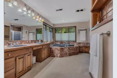 2021 Hillcrest Drive, Saint Cloud, MN 56303 - Photo 29