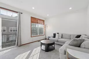 5207 Scott Ln, Robbinsdale, MN 55422 - Photo 3