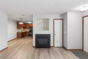 1316 Raintree Ln, Waconia, MN 55387 - Photo 5