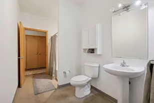 111 E Franklin Ave, Minneapolis, MN 55404 - Photo 17