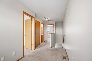 2880 Clover Ridge Dr, Chaska, MN 55318 - Photo 17