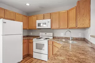 2880 Clover Ridge Dr, Chaska, MN 55318 - Photo 13