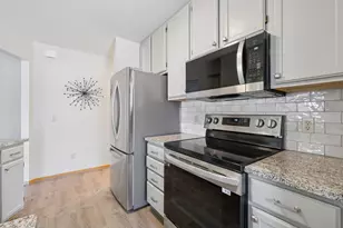 14304 Estates Ave, Apple Valley, MN 55124 - Photo 9