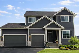 1539 Creekwood Dr, New Richmond, WI 54017 - Photo 1