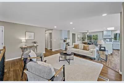 25985 Smithtown Road, Shorewood, MN 55331 - Photo 9