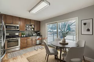 14921 Belvoir Dr, Minnetonka, MN 55345 - Photo 15