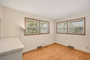 576 Lexington Parkway S, Saint Paul, MN 55116 - Photo 15