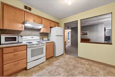 2680 Oxford Street N #125, Roseville, MN 55113 - Photo 7