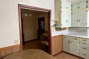 213 7th Ave SE, Elbow Lake, MN 56531 - Photo 3