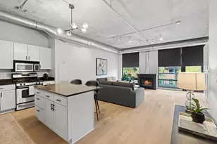 720 N 4th St, Minneapolis, MN 55401 - Photo 1