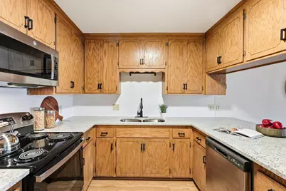 51 Garden Drive, Burnsville, MN 55337 - Photo 9