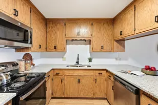 51 Garden Dr, Burnsville, MN 55337 - Photo 9