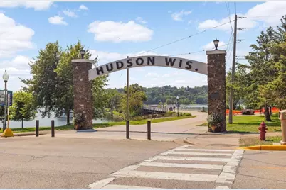 217 Cedar Drive W, Hudson, WI 54016 - Photo 71