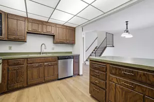 183 Windsor Ct, New Brighton, MN 55112 - Photo 9