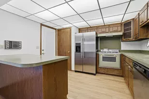 183 Windsor Ct, New Brighton, MN 55112 - Photo 7