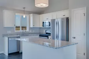 810 Fox River Rd, Somerset, WI 54025 - Photo 5