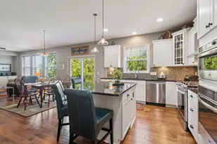 8825 Aspen Cir, Victoria, MN 55386 - Photo 17