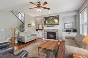 8825 Aspen Cir, Victoria, MN 55386 - Photo 9