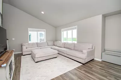 5752 58th Street S, Fargo, ND 58104 - Photo 9