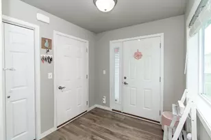 5752 58th St S, Fargo, ND 58104 - Photo 7