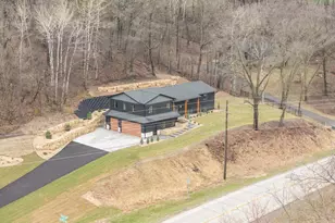 1810 Mayowood Rd SW, Rochester, MN 55902 - Photo 55