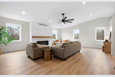 1810 Mayowood Road SW, Rochester, MN 55902 - Photo 3