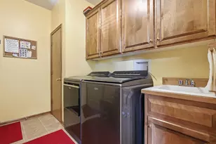 18070 39th Pl N, Plymouth, MN 55446 - Photo 15