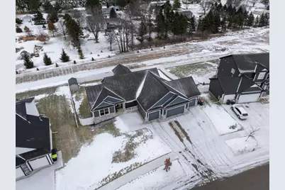 4712 Cassidy Ridge Drive NE, Rochester, MN 55906 - Photo 3