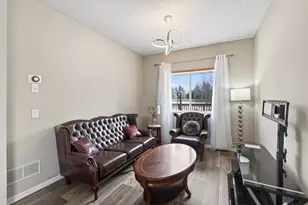 8588 Savanna Oaks Ln, Woodbury, MN 55125 - Photo 9