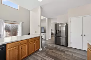 8588 Savanna Oaks Ln, Woodbury, MN 55125 - Photo 21