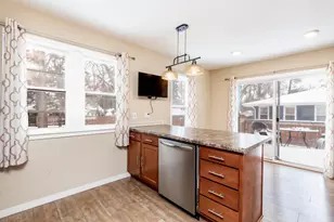 1329 10th St N, Fargo, ND 58102 - Photo 13