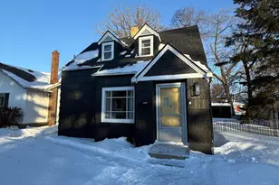 310 St Paul Ave S, Thief River Falls, MN 56701 - Photo 1