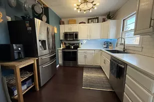 310 St Paul Ave S, Thief River Falls, MN 56701 - Photo 9