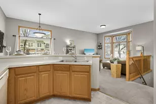 20062 Heritage Dr, Lakeville, MN 55044 - Photo 9