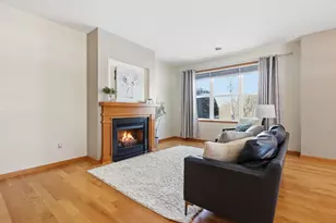 3424 Cherry Ln, Woodbury, MN 55129 - Photo 11