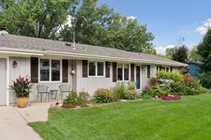 15760 Tonkawood Dr, Minnetonka, MN 55345 - Photo 41