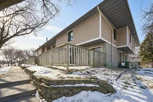 1117 Trailwood S, Hopkins, MN 55343 - Photo 25