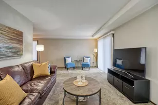 1117 Trailwood S, Hopkins, MN 55343 - Photo 3