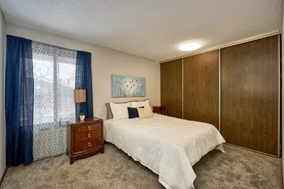 1117 Trailwood S, Hopkins, MN 55343 - Photo 17