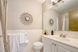 1117 Trailwood S, Hopkins, MN 55343 - Photo 15